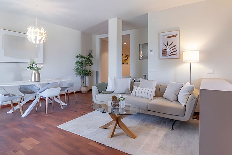 Appartamento con Terrazza e Parcheggio a Lucca