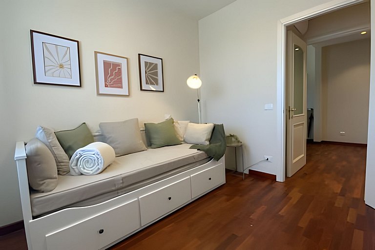 Relax a Lucca: Terrazza, Stile e Parcheggio