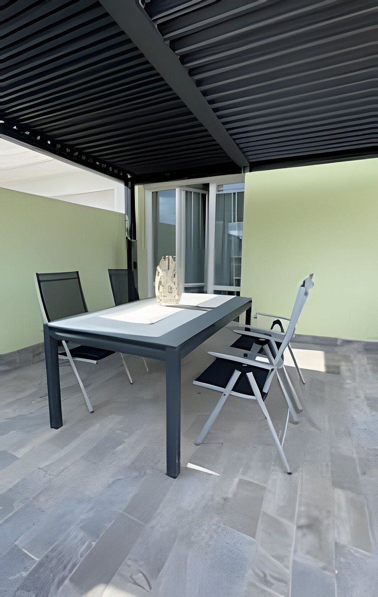 Relax a Lucca: Terrazza, Stile e Parcheggio