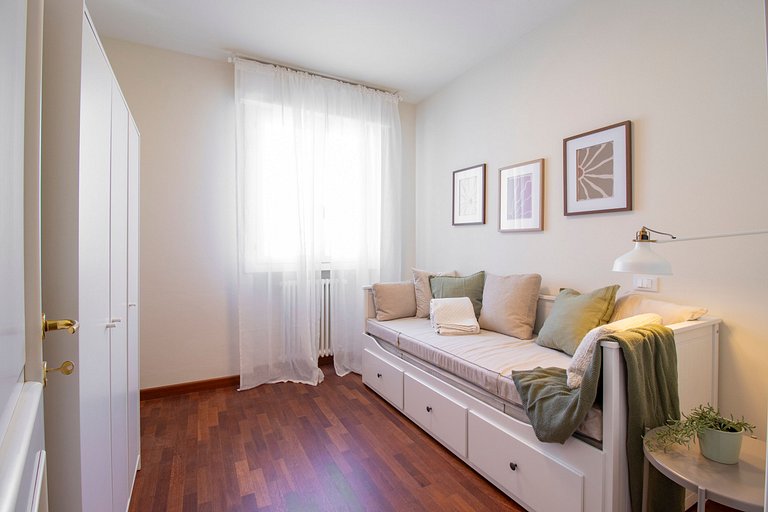 Appartamento con Terrazza e Parcheggio a Lucca