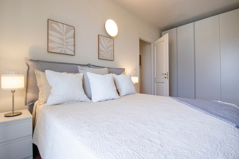 Appartamento con Terrazza e Parcheggio a Lucca