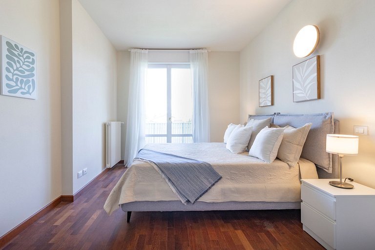 Relax a Lucca: Terrazza, Stile e Parcheggio